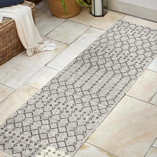 JONATHAN Y Moroccan Geometric Indoor Outdoor Runner Rug 2X8 Light Gray/Black, Ourika Textured Weave for Backyard, Patio, Porch, Easy-Cleaning, High Traffic Pet-Friendly, Non-Shedding SMB108E-28 - Image 3