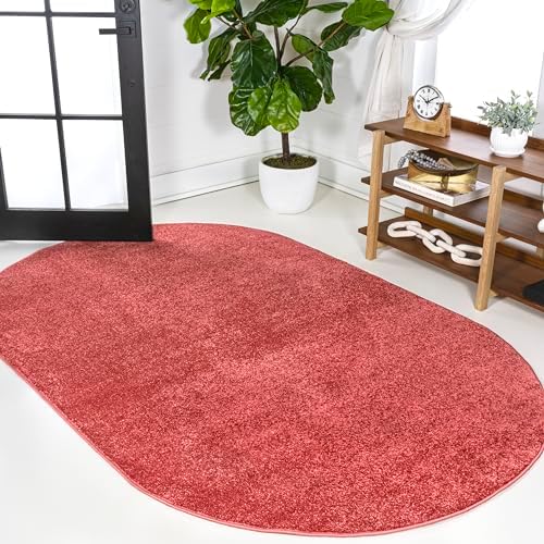 JONATHAN Y Haze Solid Low-Pile Red 4x6 Oval Indoor Area Rug, Coastal,Bohemian,Minimalist,Classic, Easy-Cleaning for Living Room,Bedroom,Kitchen,Pet Friendly,Non-Shedding (SEU100E-4OV) by JONATHANY