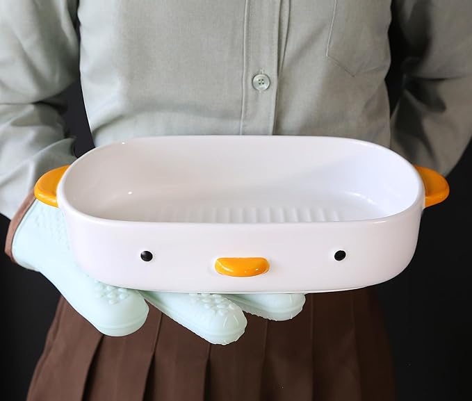 PURROOM Cute Duck Baking Dish, Ceramic Casserole Dish, White Porcelain Pie Pan, 10x7 in Medium Baking Pan with Handles, Oven Safe & Durable Bakeware for Lasagna.