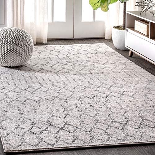 JONATHAN Y Boho Vintage Diamond Cream/Gray Indoor Area Rug 4X6 ft, Moroccan Hype for Living Room, Bedroom, Kitchen, Office, Easy-Cleaning, High Traffic, Pet-Friendly, Non-Shedding (MOH101B-4) by JONATHANY