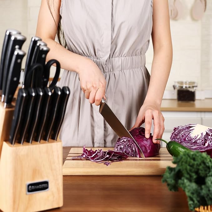 Black Knife Set, 15-Piece Knife Block Set with Built-in Sharpener Scissors for Kitchen, Dishwasher Safe Knives set Ideal Present for Family & Restaurant