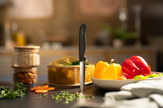 Zyliss Serrated Paring Knife – German Stainless Steel Blade with Sustainable Wheat Straw NonSlip Handle –Kitchen Knife for Fruits & Vegetables – Blade Guard Included – Dishwasher Safe – 3.9 inches