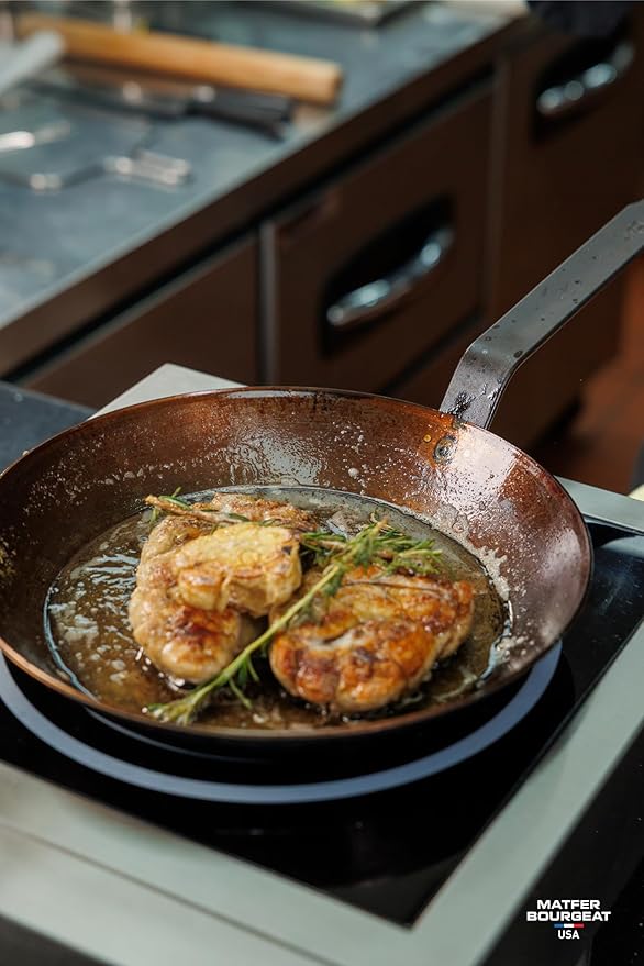 Matfer Bourgeat Black Carbon Steel Frying Pan, 15 3/4"